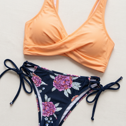 Bikini damskie – Szerokie ramiączka i wzorzysty dół