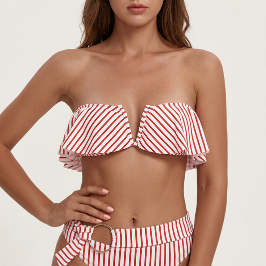 Bikini dwuczęściowe – Falbaniasty top w paski i dół z metalowym kółkiem