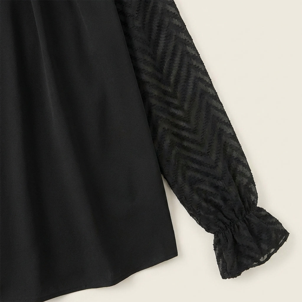 Bluzka damska z wysokim dekoltem – Przezroczyste rękawy w jodełkę