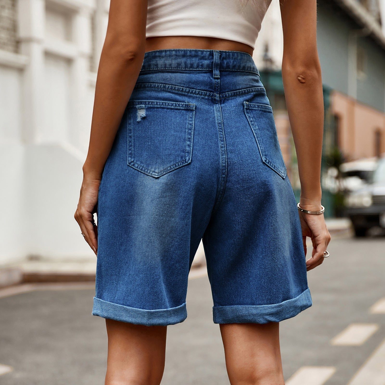 Damskie luźne szorty jeansowe z podwiniętym dołem - Heidi Fashion 4
