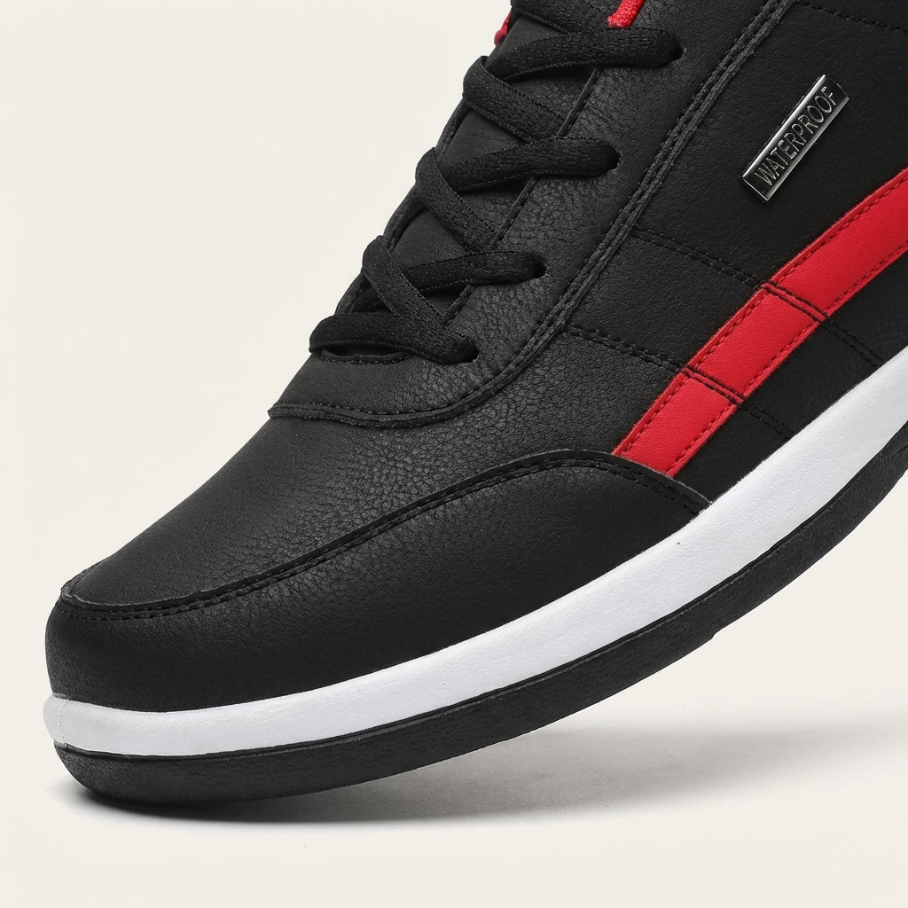Męskie sneakersy – Detal z bocznym paskiem