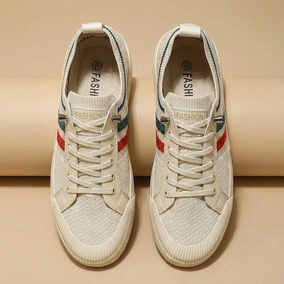 Damskie sneakersy z niską cholewką – Sznurowany fason