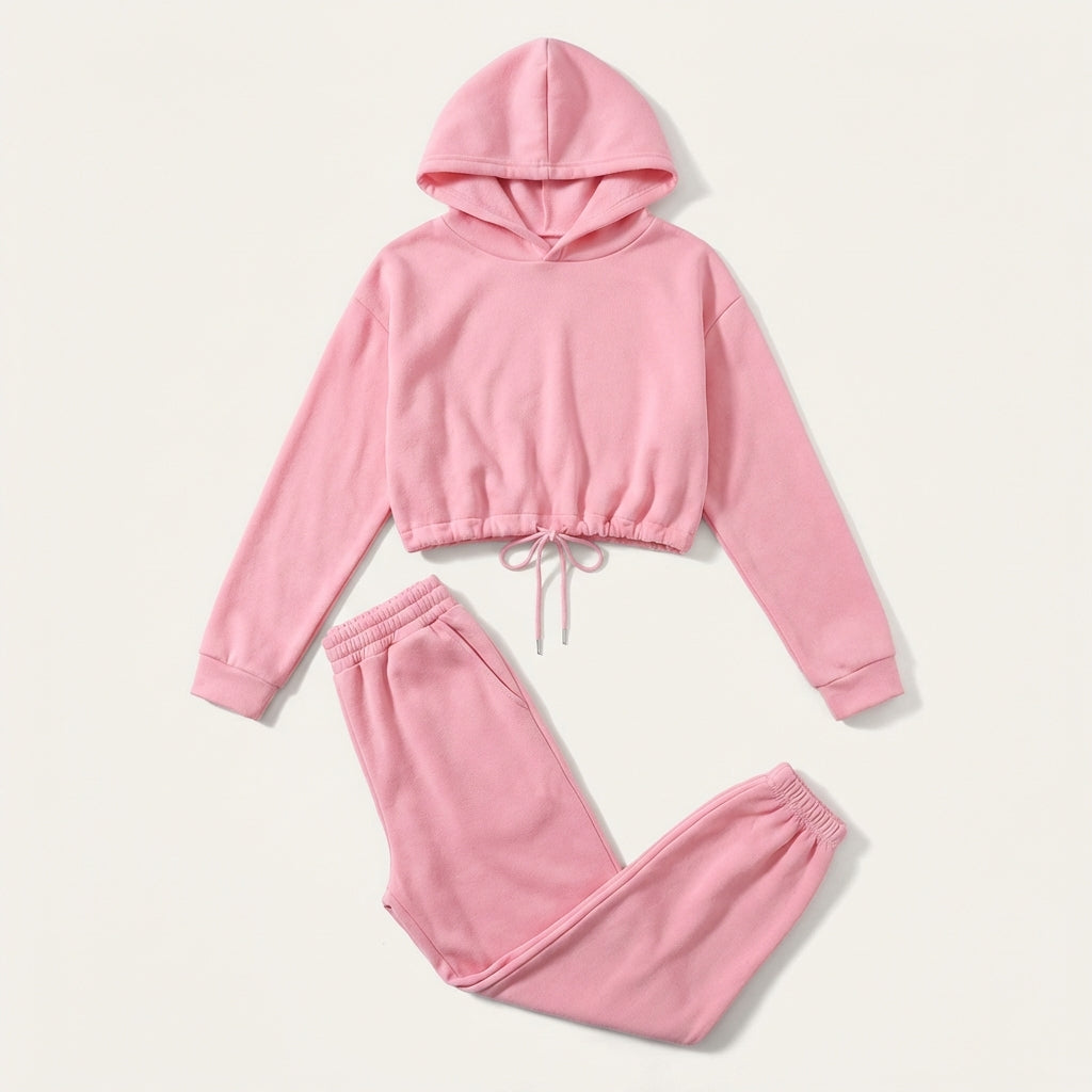 Damski dres – Krótka bluza z kapturem i spodnie z wysokim stanem