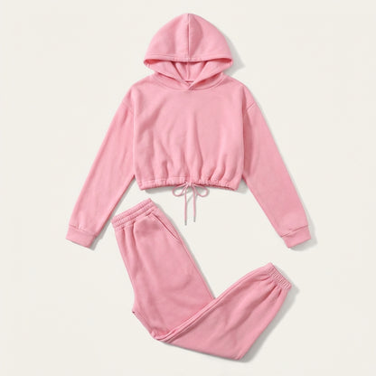 Damski dres – Krótka bluza z kapturem i spodnie z wysokim stanem