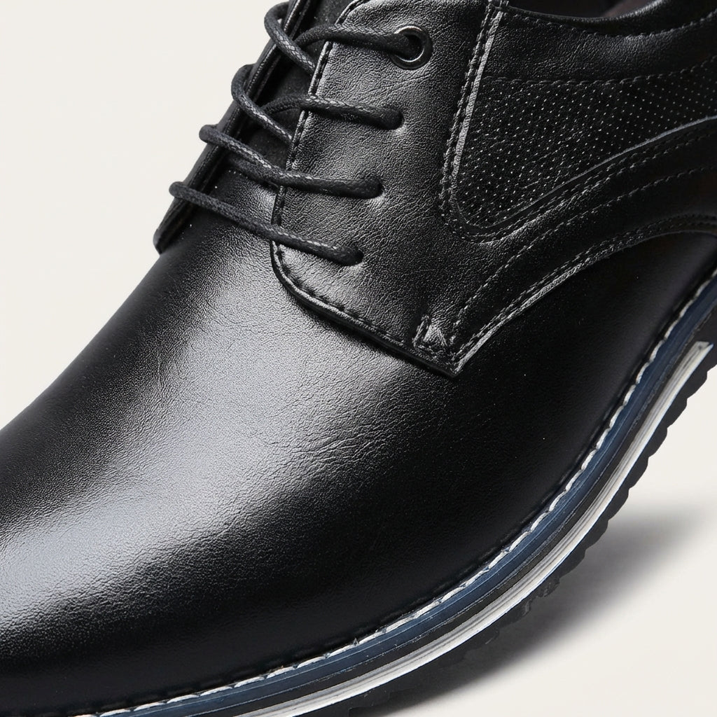 Buty męskie sznurowane – Perforowane panele boczne i sportowy spód