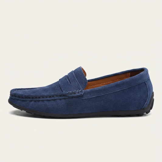 Buty męskie wsuwane – Detal typu penny loafer i wypustki na podeszwie