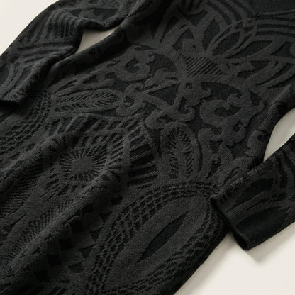 Sukienka typu bodycon – Długi rękaw i prosty dół