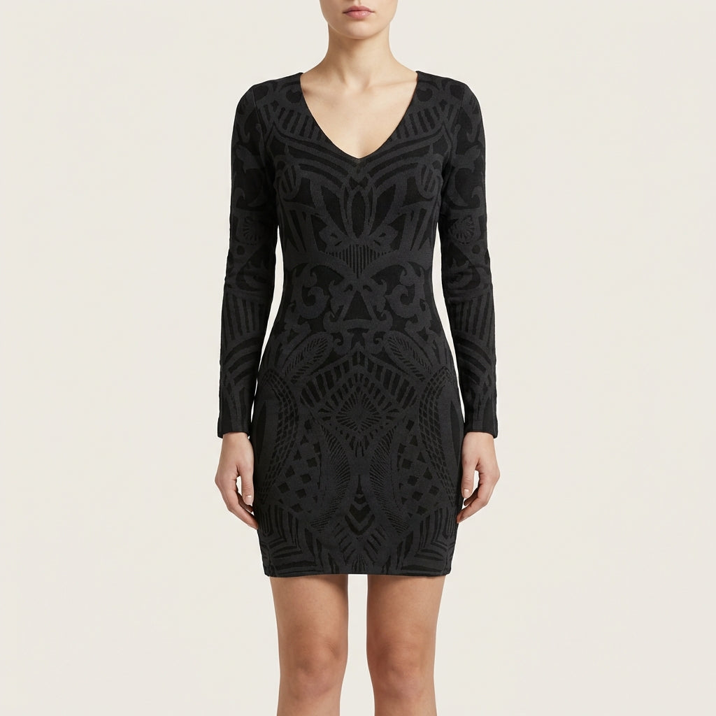 Sukienka typu bodycon – Długi rękaw i prosty dół