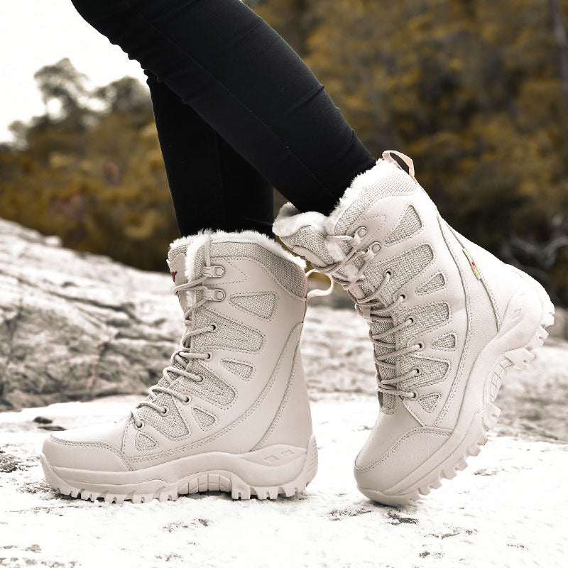 Zimowe buty trekkingowe z ociepleniem i antypoślizgową podeszwą 8